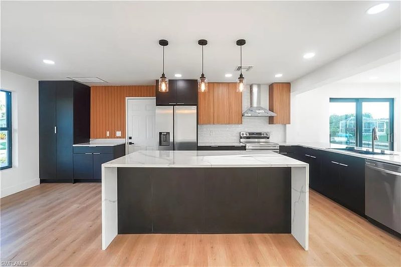 Contemporary Kitchen with Custom Island Design